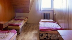 3_lozkova izba s umyvadlom